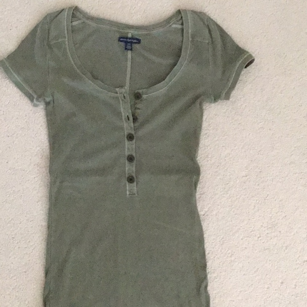 AMERICAN EAGLE soft short sleeve T-shirt - size M